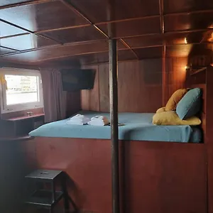 La Du Capitaine Bateau-hôtel